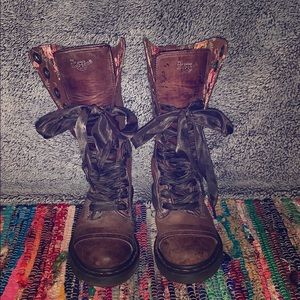 Doc Martin Triumph Combat Boots